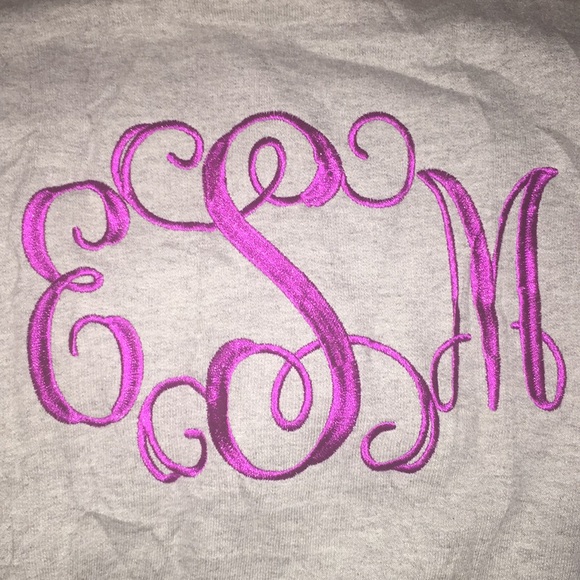 Monogram pullover - Picture 3 of 3